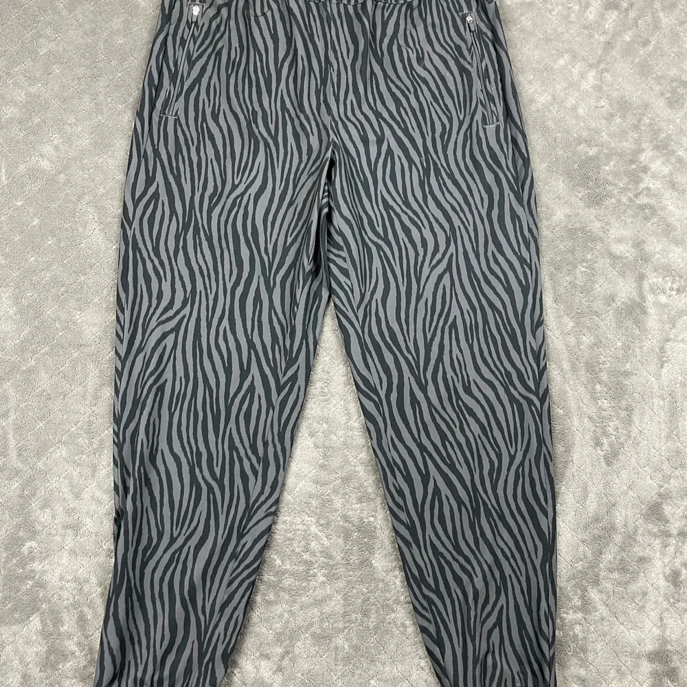 Tommy Bahama‎ IslandZone Men’s Small Gray Zebra Print Jogger Pants